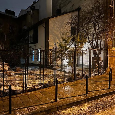 Apartment On Snijna Street 5 리비프 외부 사진