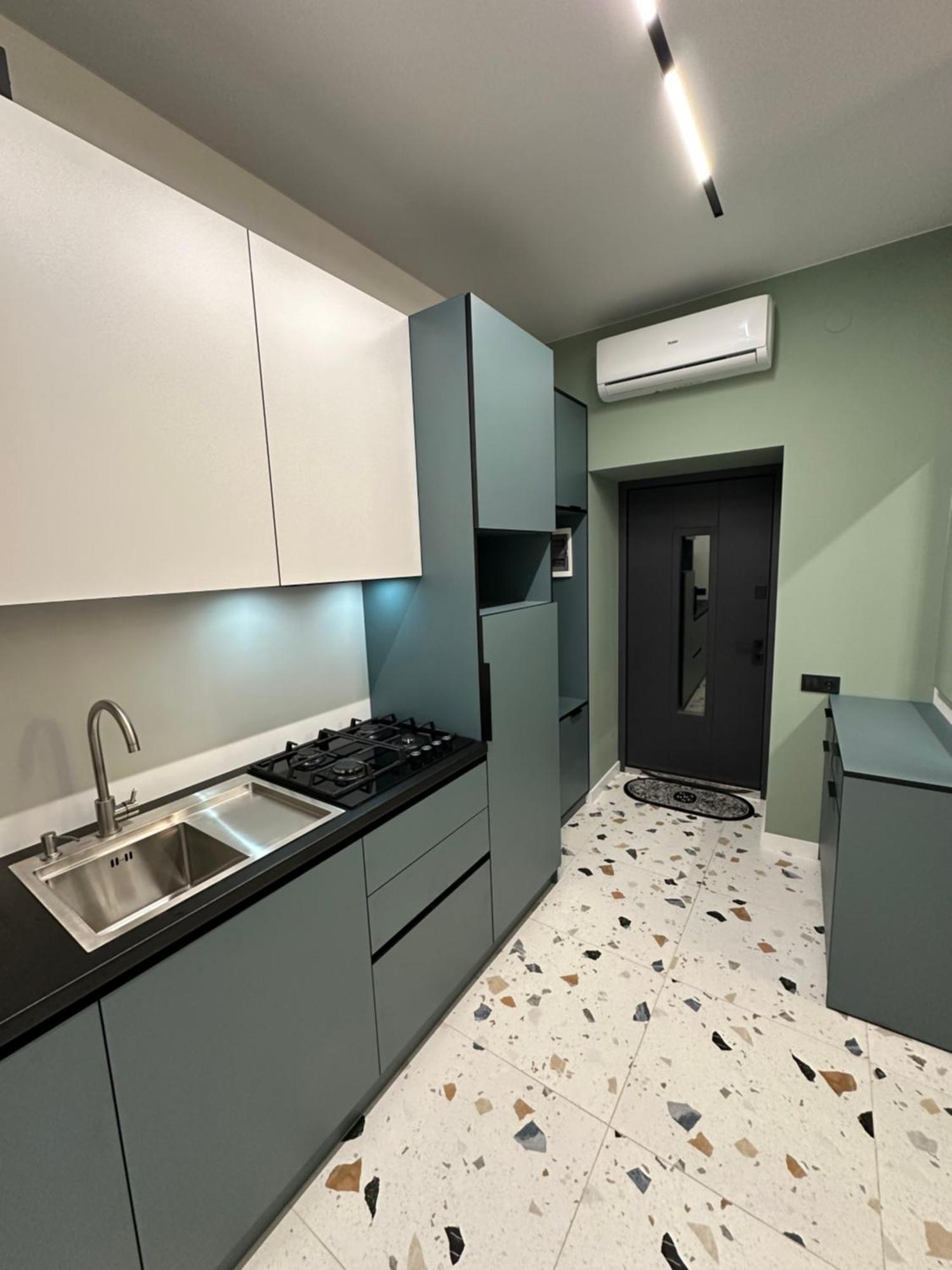 Apartment On Snijna Street 5 리비프 외부 사진